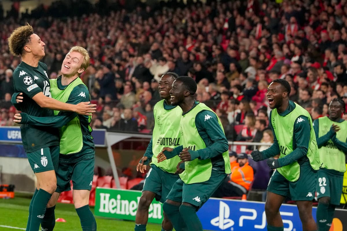 Monaco Players Undress on Plane Due to Air Conditioning Failure