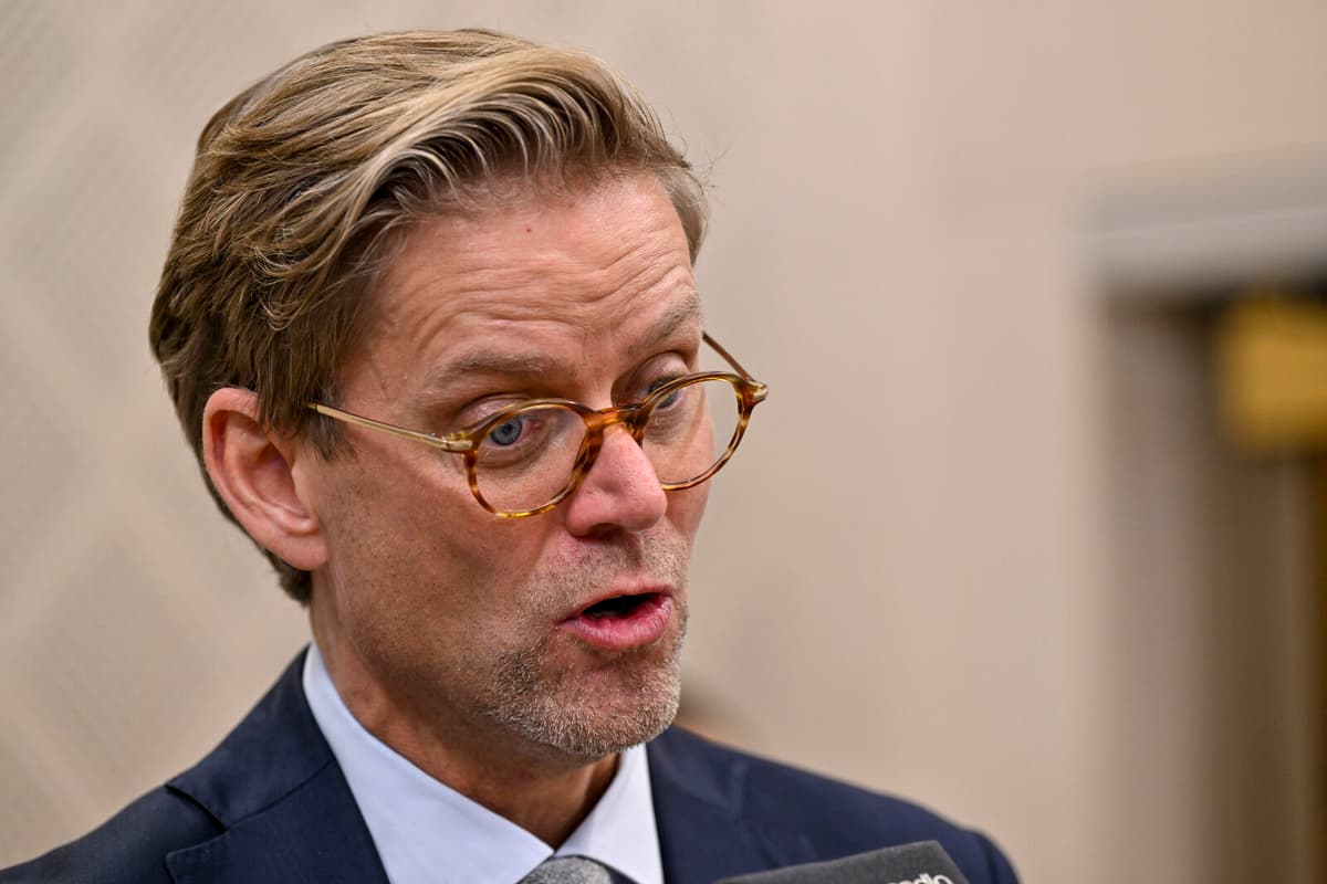 Key Leaders Exit as The Liberals Face Leadership Changes