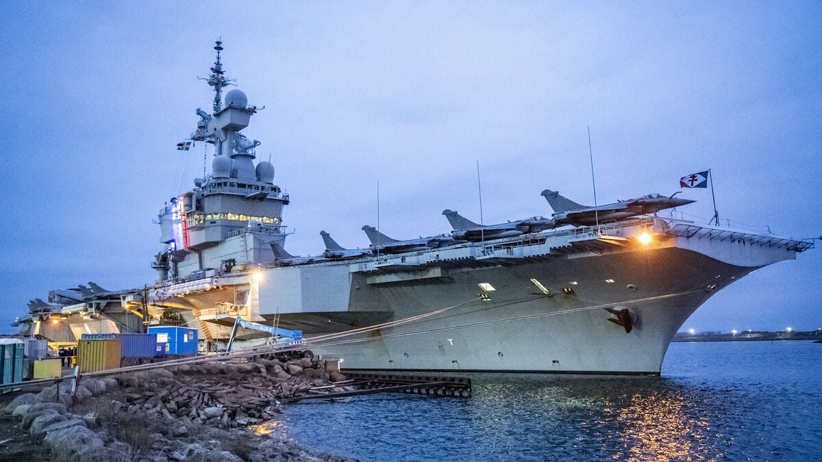 Defense forces disrupted drone 13 kilometers from French aircraft carrier, likely Russia