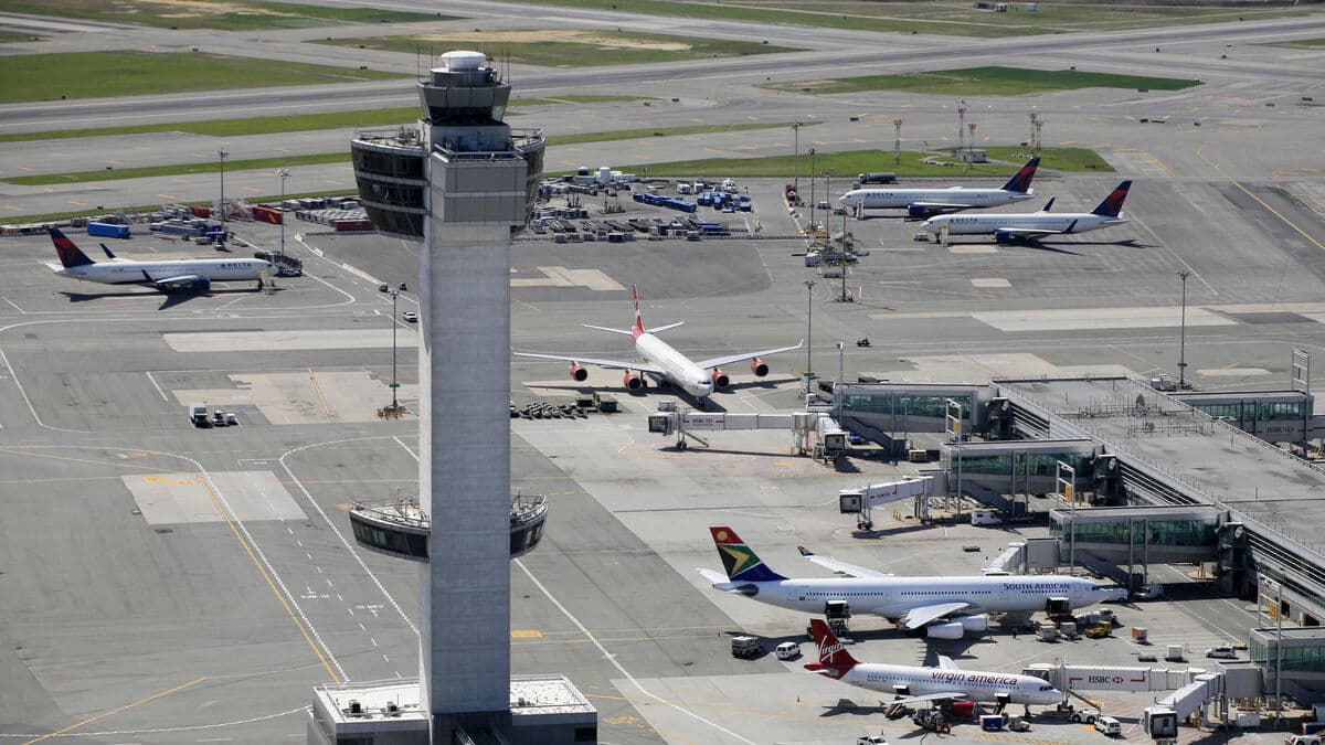US Government Shutdown Threatens Air Traffic Disruptions