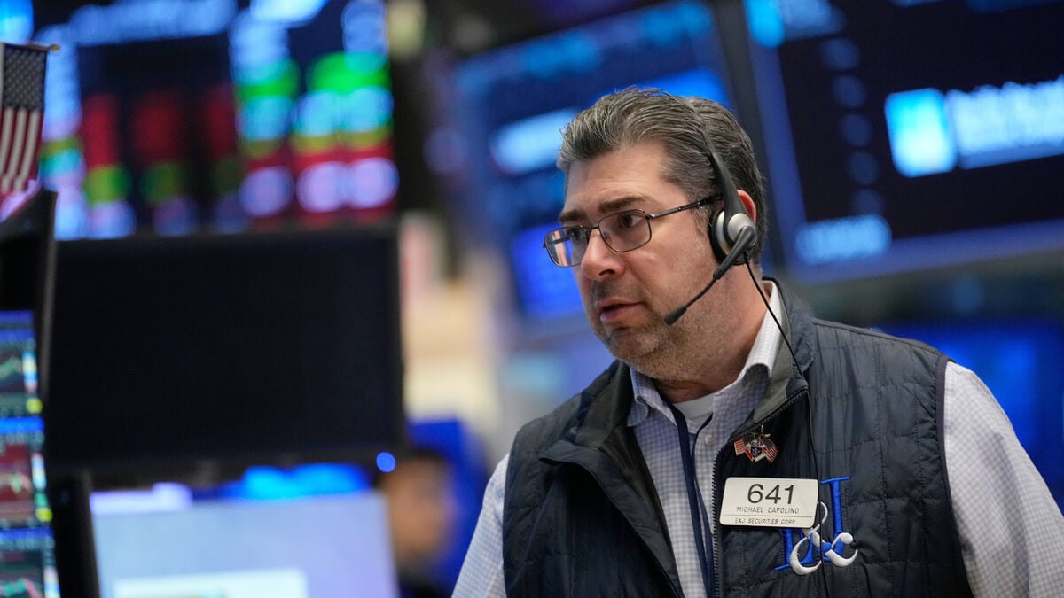 Wall Street falls heavily again in the shadow of war amid fears of escalation with Iran