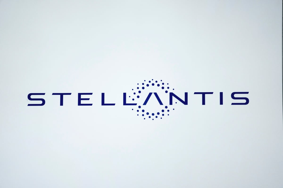 Stellantis Halts Canada and Mexico Production Over US Tariffs