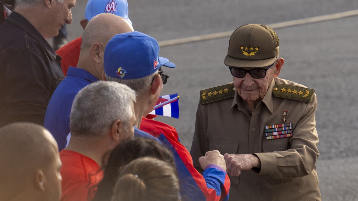 Sources: US seeks to indict Raúl Castro over shooting down of two airliners