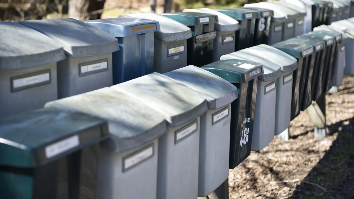 The region sent postcards – registering itself