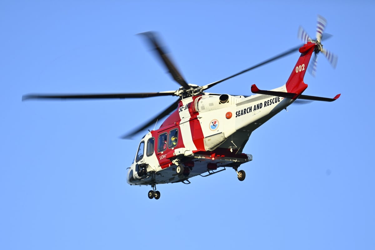 Small Plane Crash in Lake Limmaren Kills Two Experienced Pilots