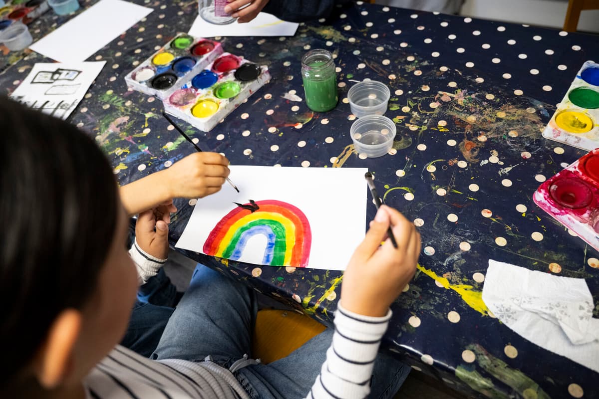 Mother of Six Finds Support at City Mission Amid Sweden's Poverty Crisis