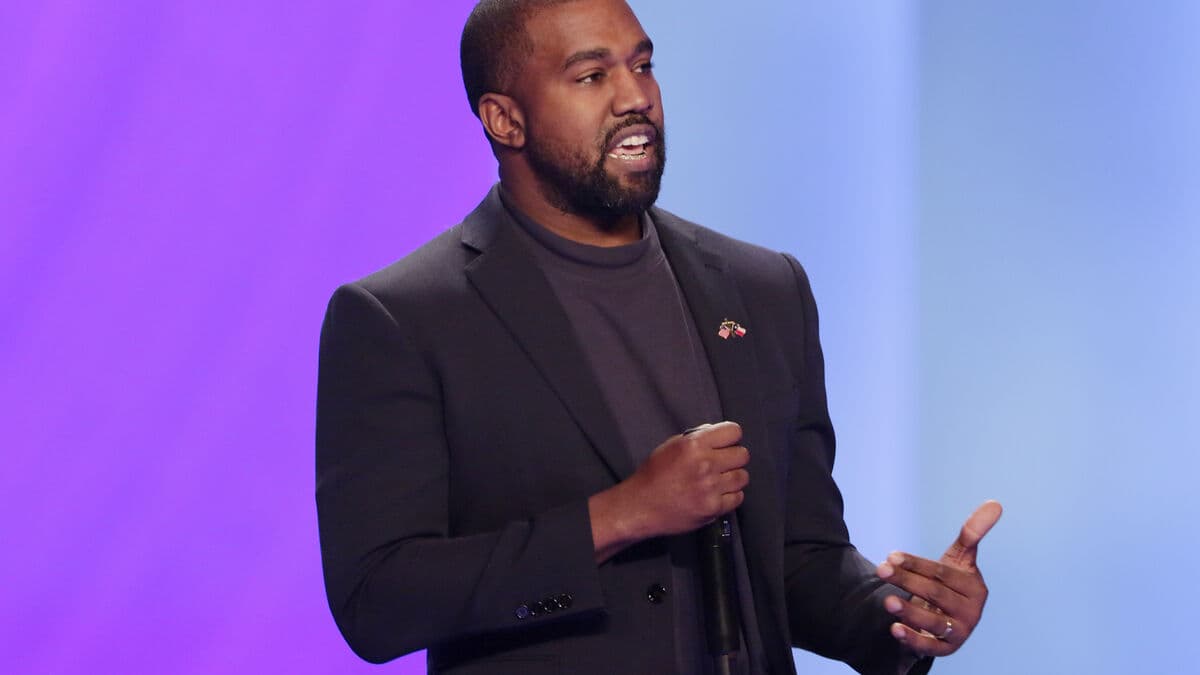 Kanye regrets anti-Semitism, again