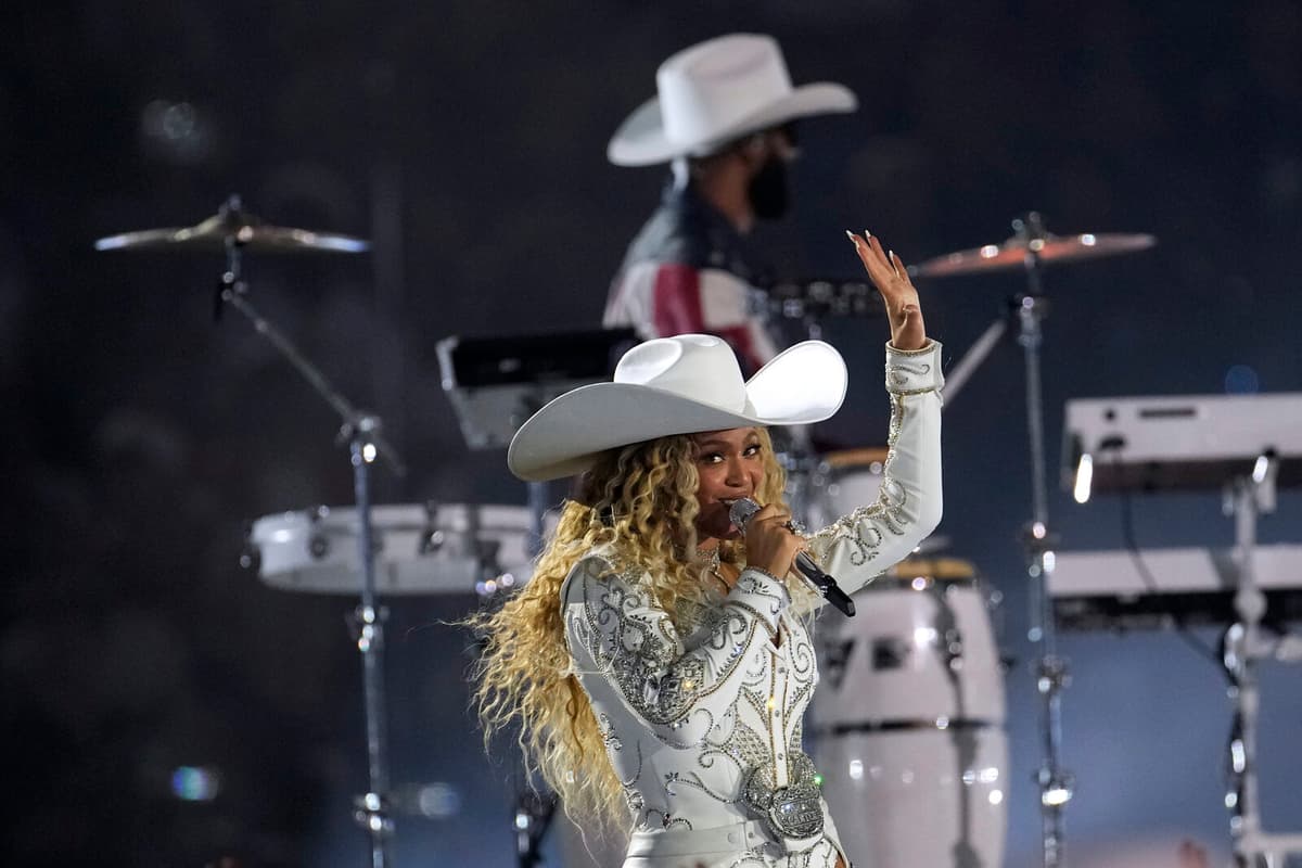 Car Thief Steals Unreleased Beyoncé Music from Rental Car
