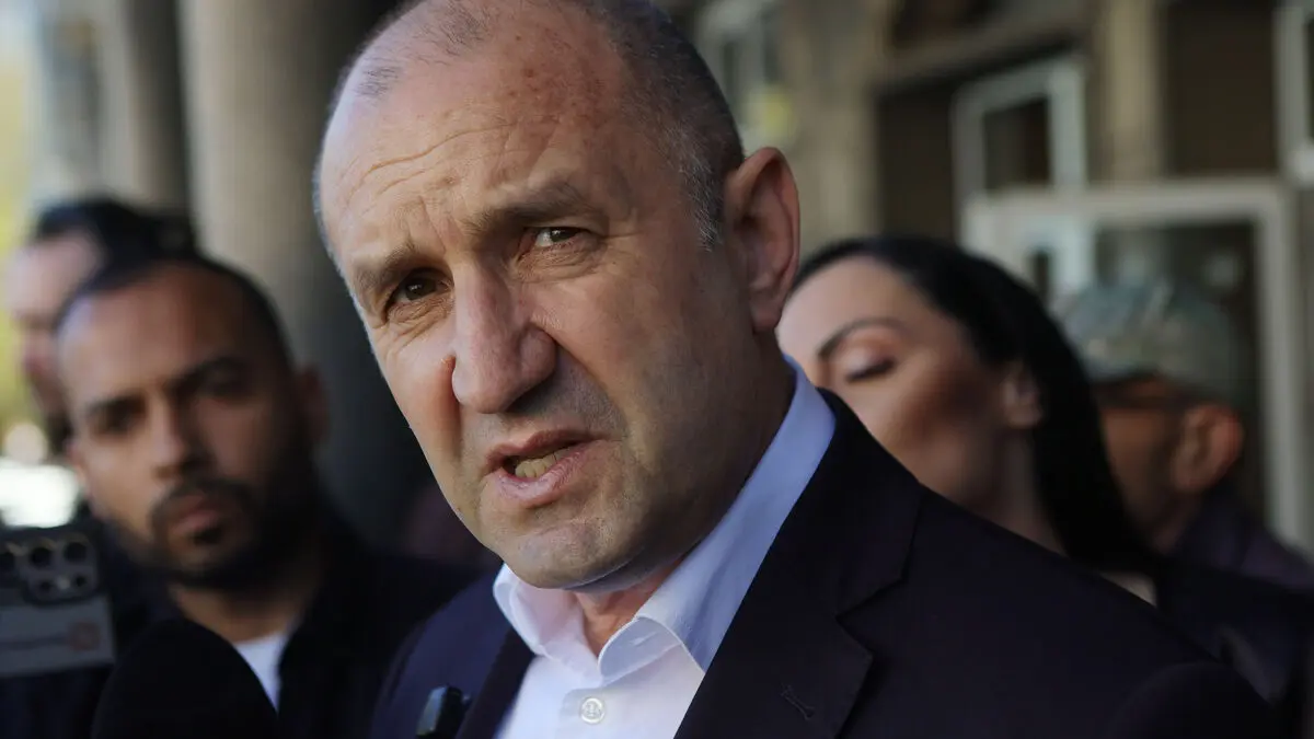 Bulgarian ex-president looks set to win parliamentary elections