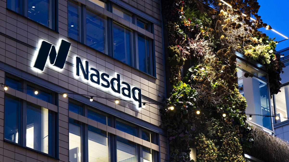 Stockholm stock market reverses course to end higher after strong US jobs data