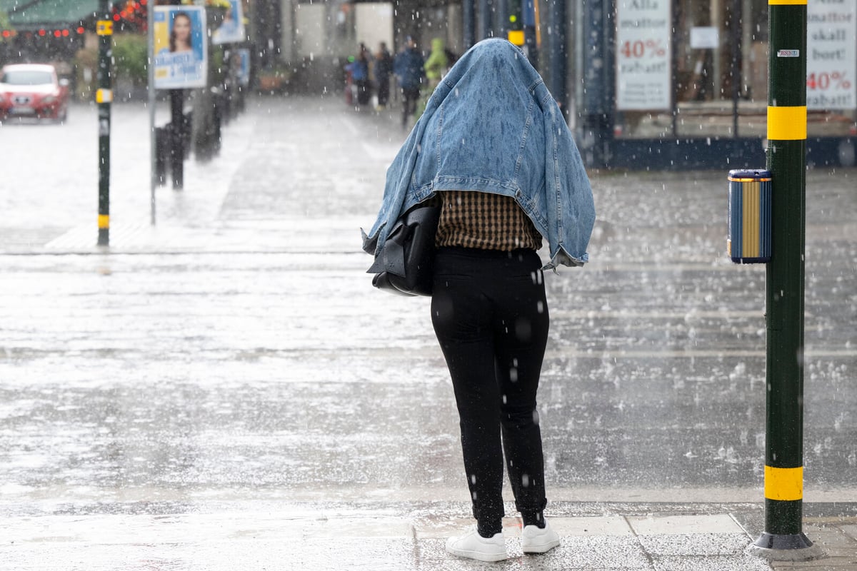 SMHI Issues Yellow Warning for Heavy Rain and Flood Risk
