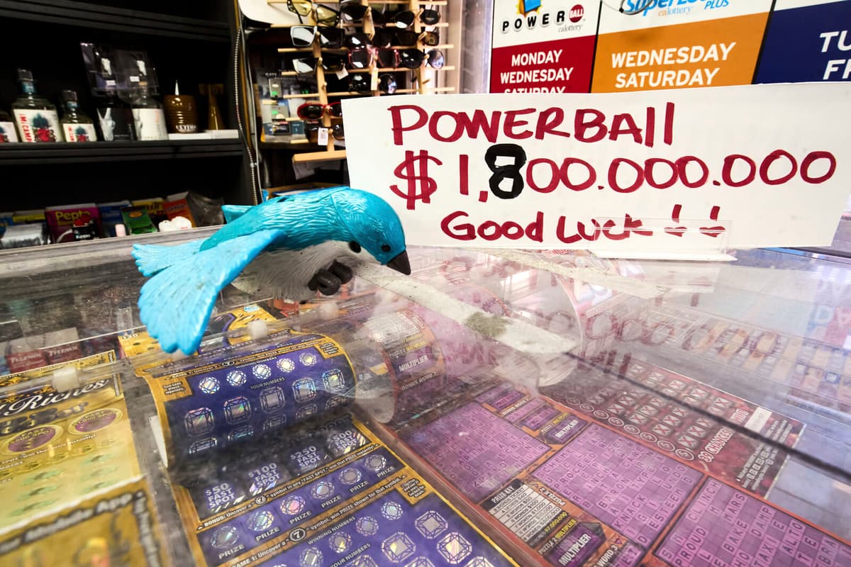 Two Powerball Winners Share $1.8 Billion Jackpot in Missouri and Texas