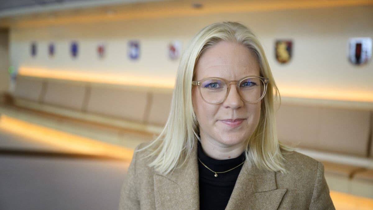 Centre Party Proposes Equal Parental Leave for Parents