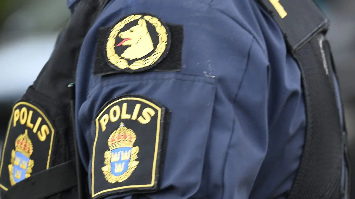 Scammers pretending to be police officers target elderly in western Sweden