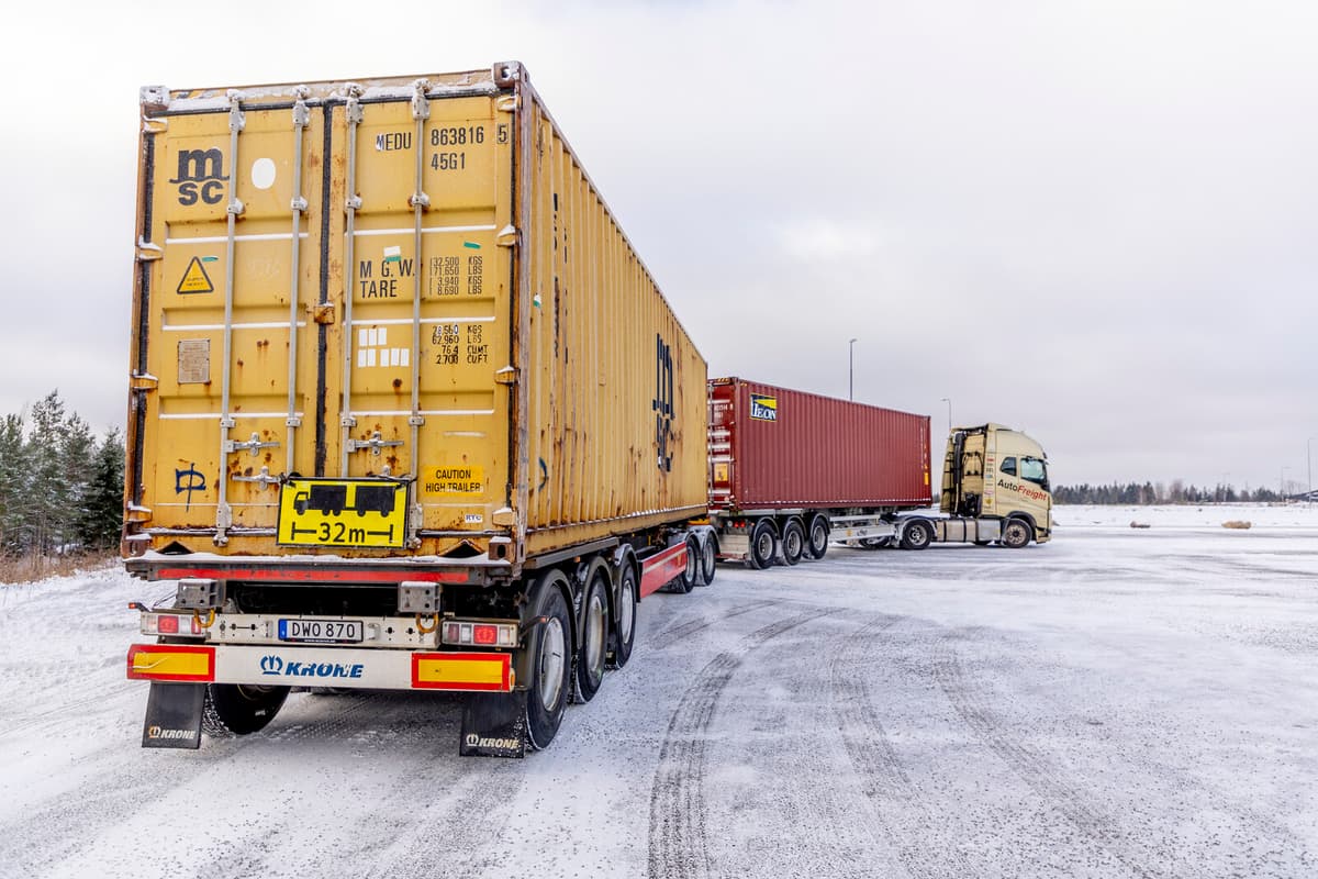 Transport Unions and Employers Seal New Wage Agreement