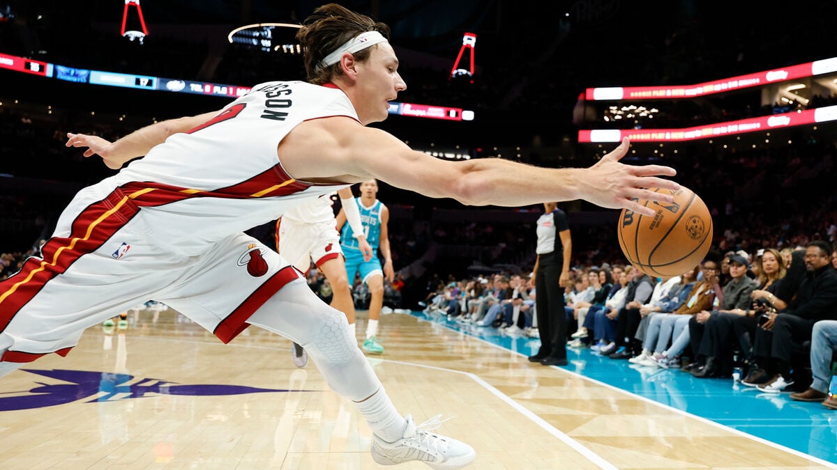 Pelle Larsson scores season-high 15 points, but Miami falls to third straight loss