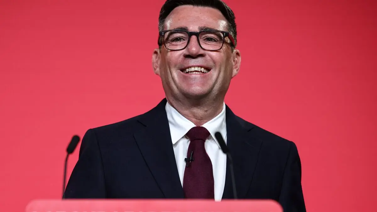 Andy Burnham elected Labour leader vows to bring back hope