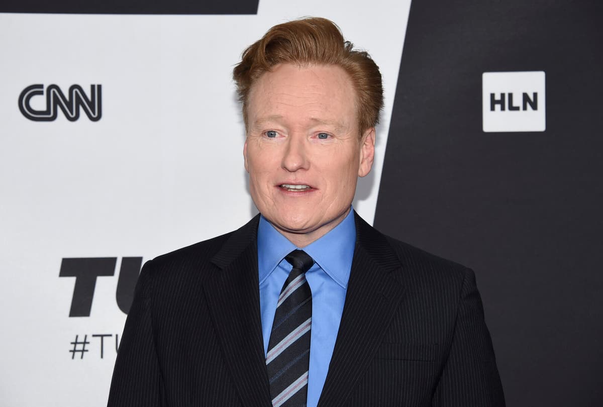 Conan O'Brien leads the Academy Awards ceremony