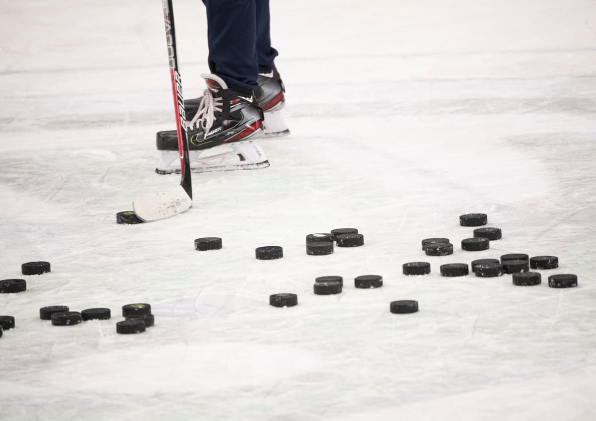 Sweden Wins Silver After 7-0 Loss to Canada in U18 Hockey Final