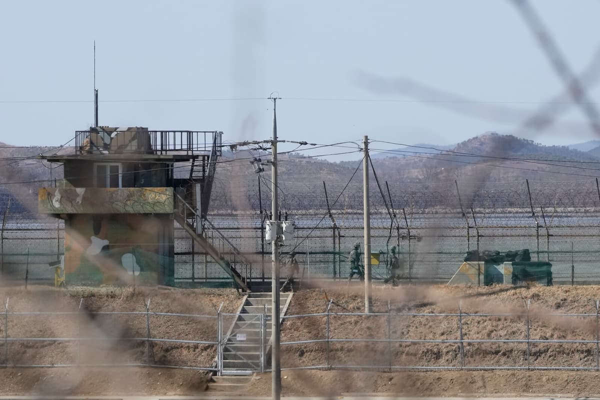 North Korean Soldiers Briefly Cross into South Korea Before Retreat