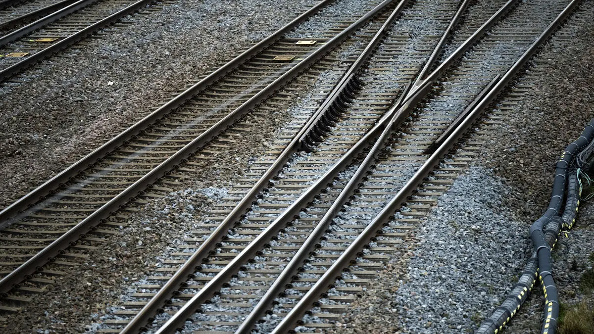 Train delays after accident at Floda outside Lerum halted traffic between Gothenburg and Alingsås