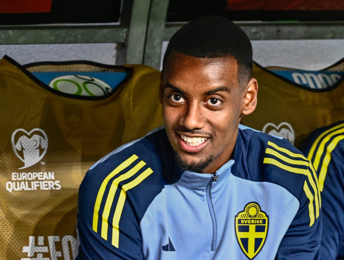 Alexander Isak on Bench Again for World Championship Qualifier