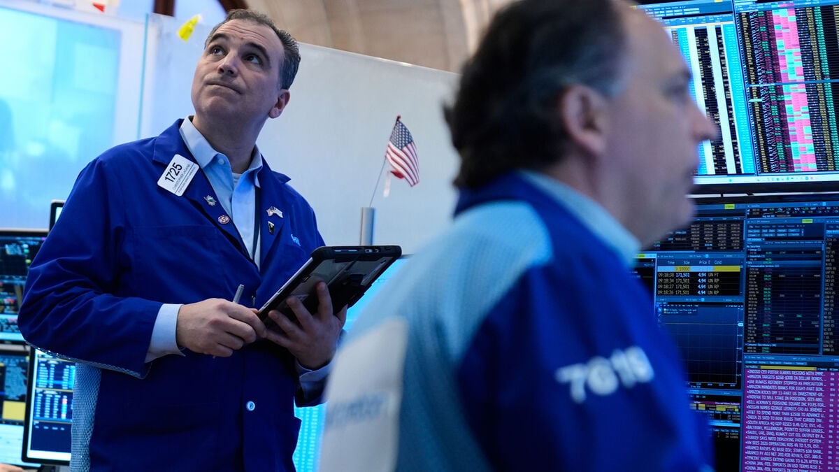 Wall Street turned down, oil prices rise again