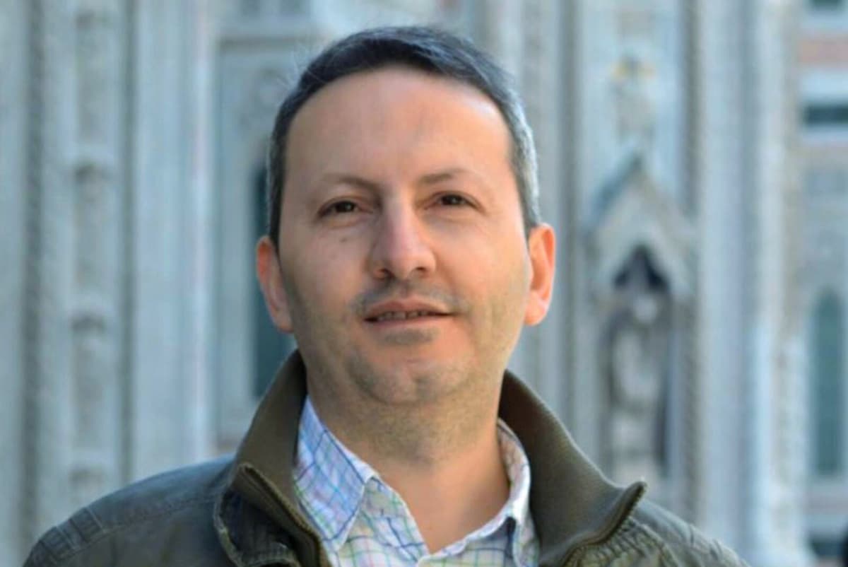 Ahmadreza Djalali Suffers Heart Attack in Iranian Prison, Life at Risk