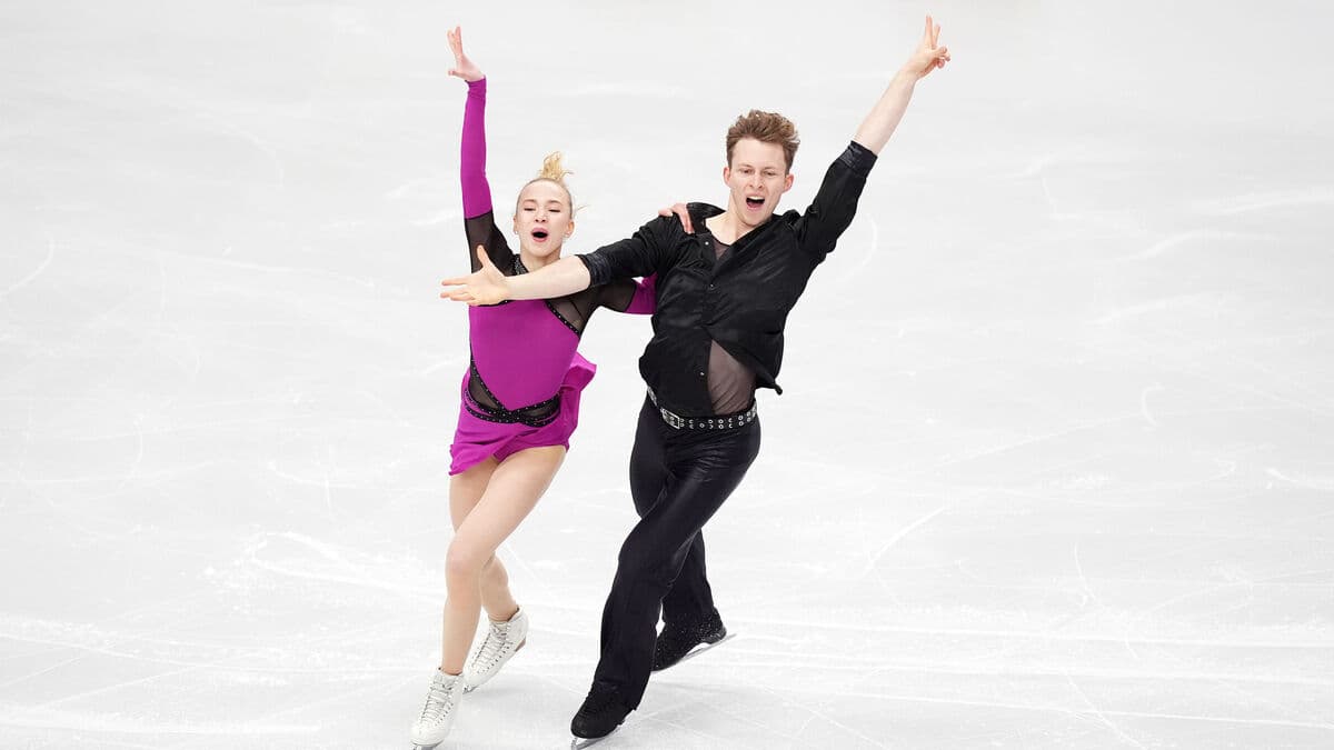 Olympic-qualified duo reach European Figure Skating Championships final