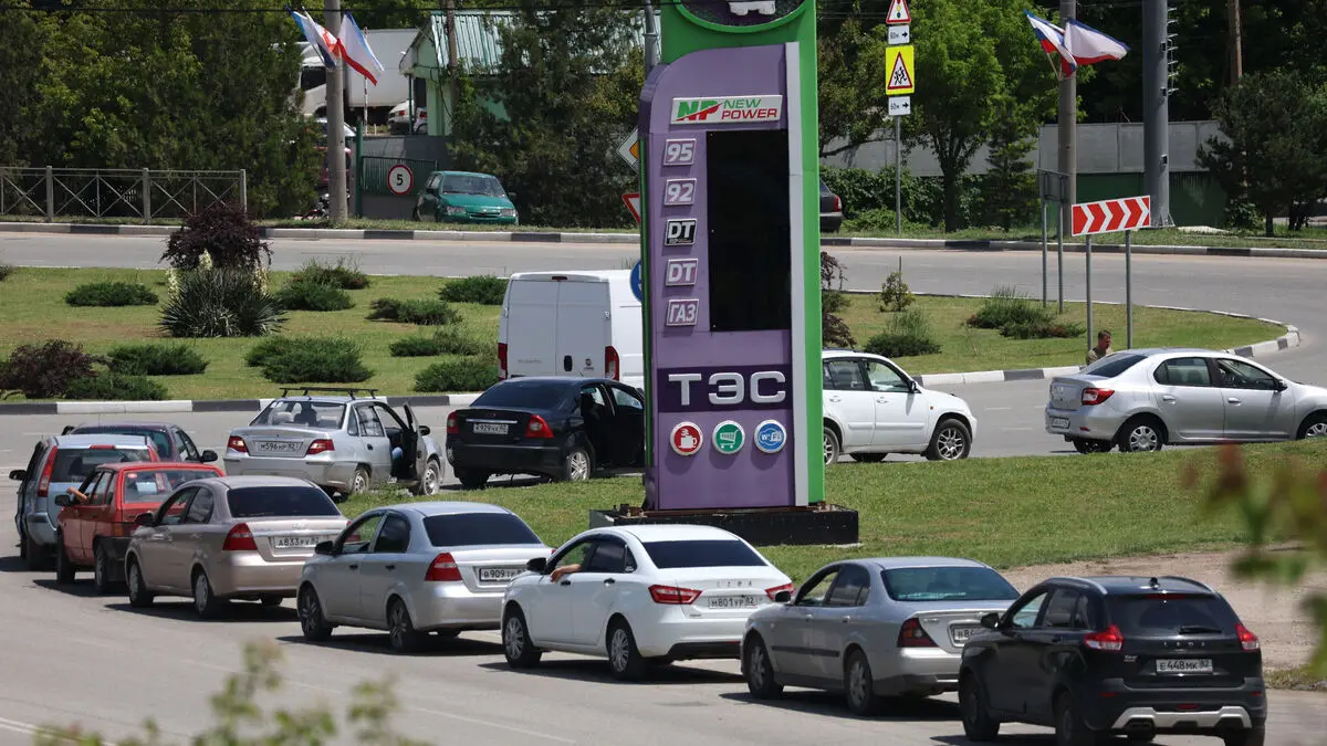 Queues and rationing - Russian gasoline shortages getting worse