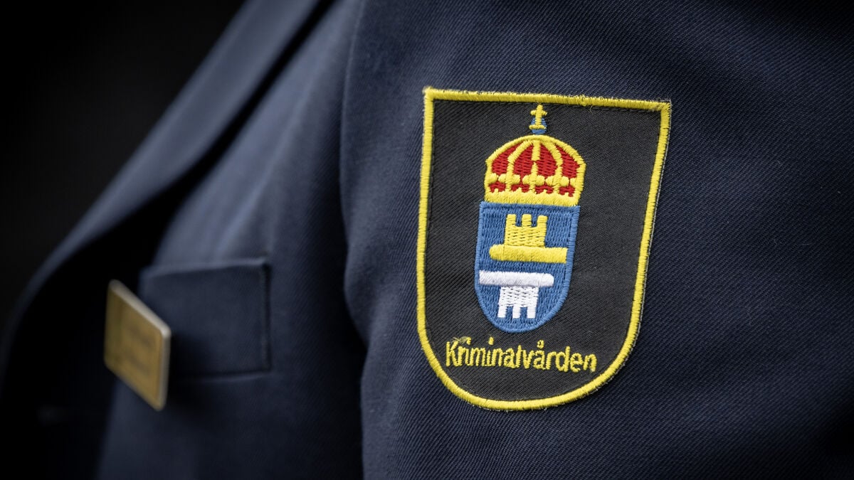 Swedish Prison and Probation Service charges 15 employees over suspected bribery