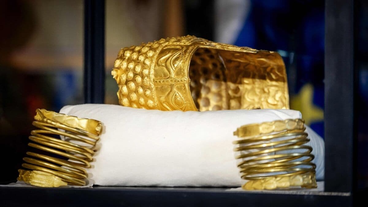 Antique gold helmet stolen from Netherlands museum found - best news