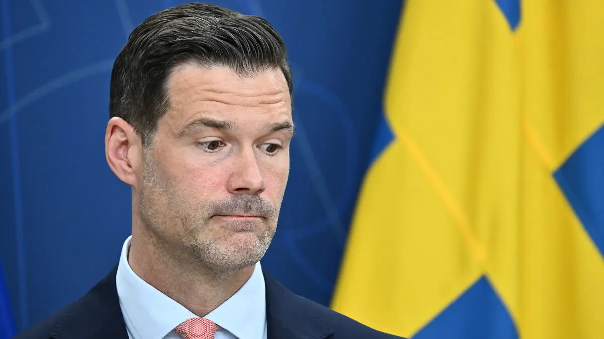 Social Democrats Report Migration Minister Over Somalia Funds Controversy