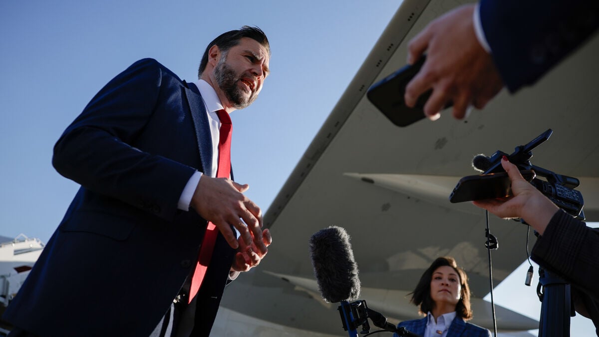 Iran says it has received letter from Vance but has yet to respond