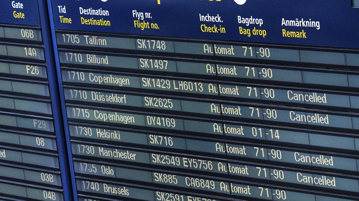 Gatwick Airport water outage closes toilets and restaurants at both terminals