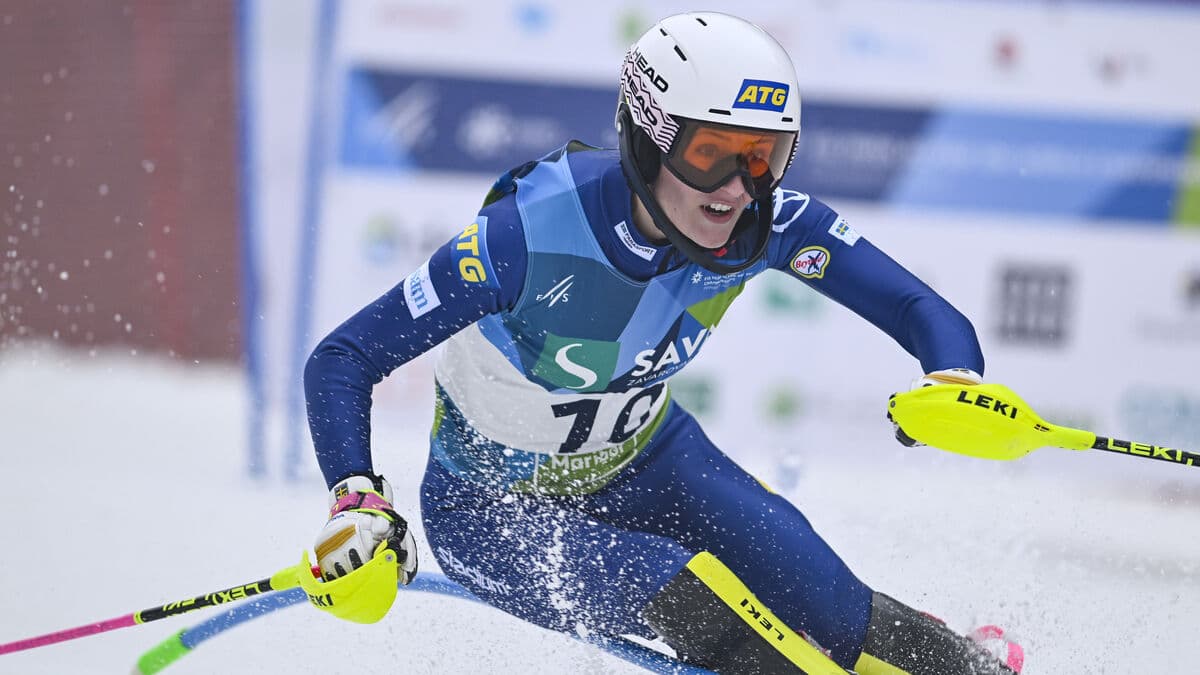 Ebba Årsjö ill - misses the VC premiere