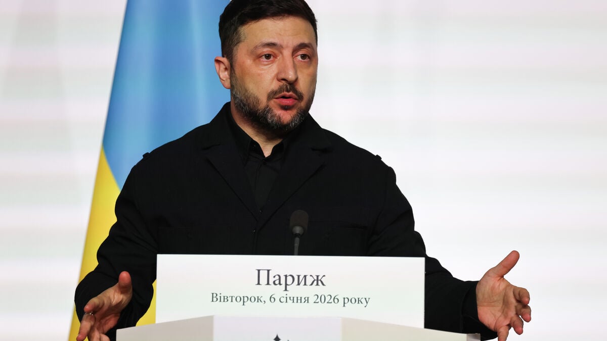 Zelensky declares state of emergency in energy sector as Kyiv faces widespread power outages