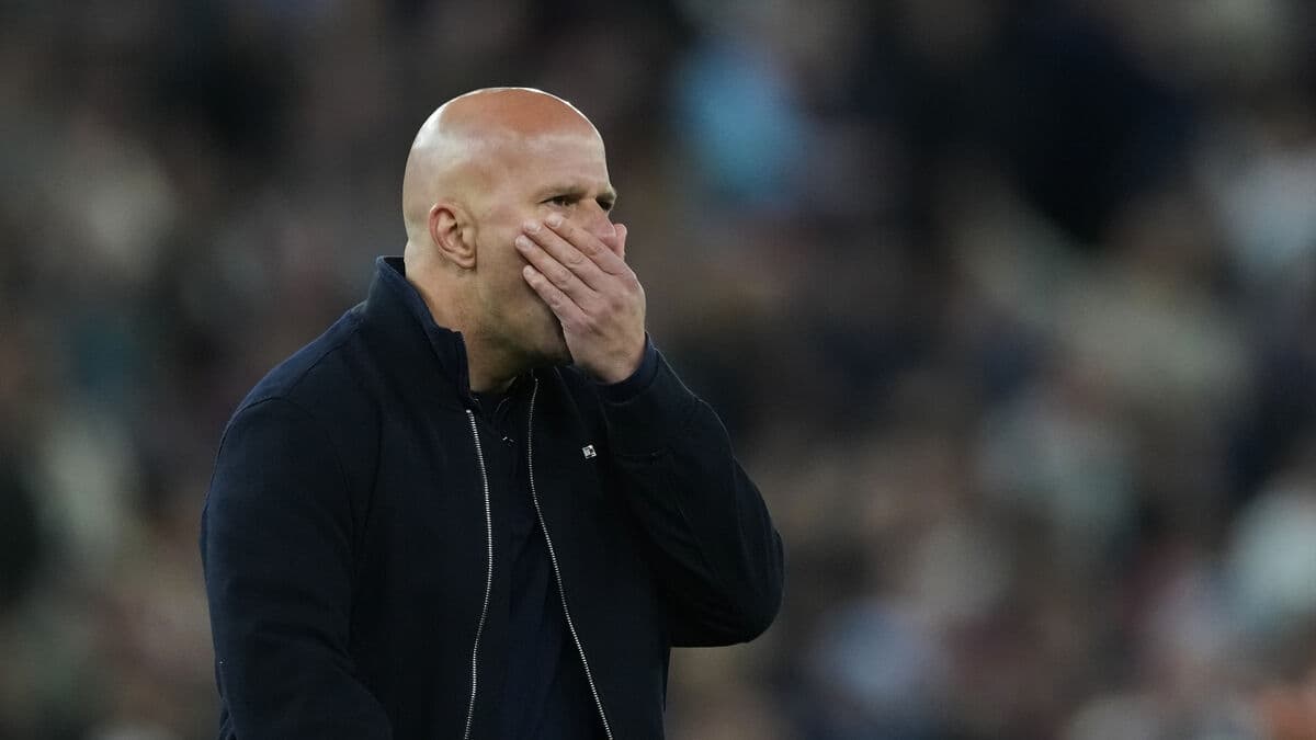 Arne Slot is fired, leaves