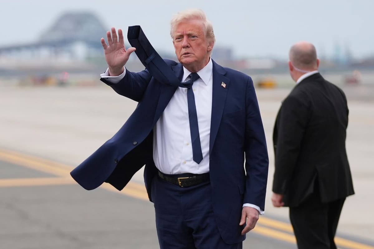 Trump Denies Involvement in Controversial Pope Image