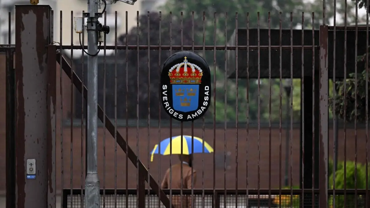 Paint attack on the Swedish embassy in Moscow