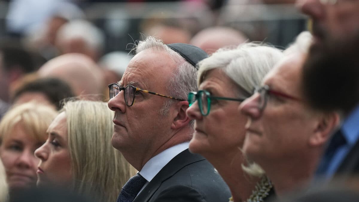 Bondi Beach relatives demand national inquiry into rise in anti-Semitism