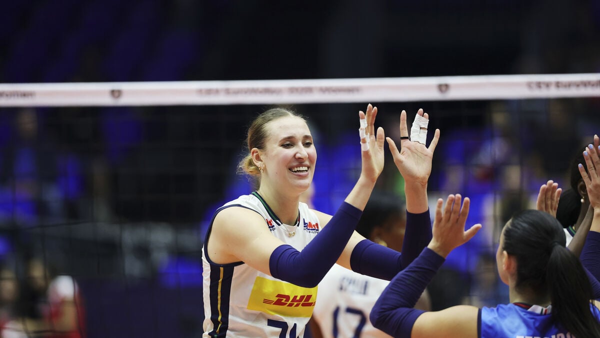 World champions Italy await Sweden if it reaches European Championship quarterfinals