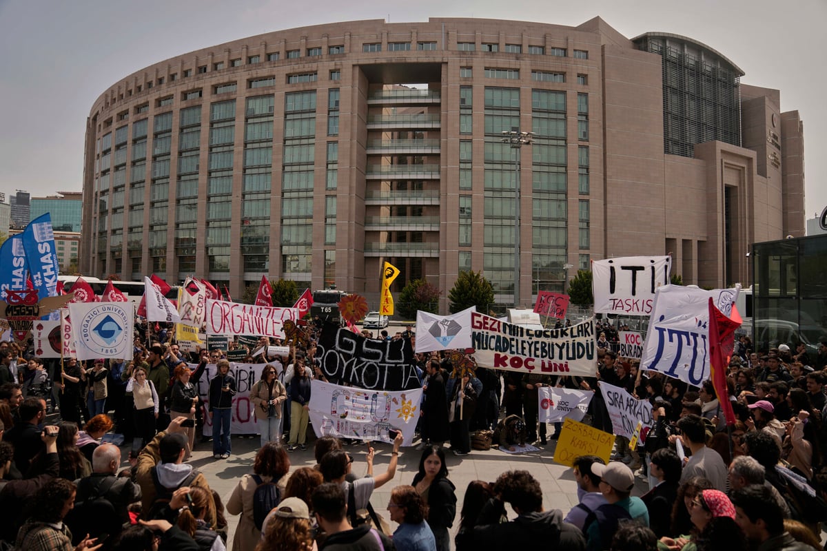 Trials Begin for Nearly 200 Critics of Turkish Regime Protests