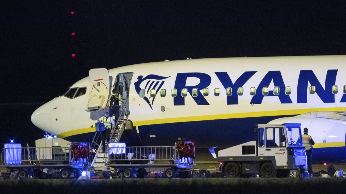 Ryanair passenger nearly sucked out of shattered plane window on Greece-Germany flight