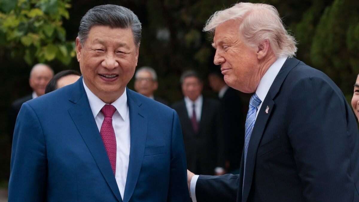 Trump warns Taiwan against declaring formal independence