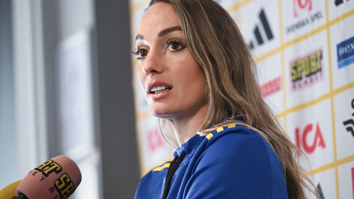 Kosovare Asllani Scores Winning Goal Ahead of National Team Decision