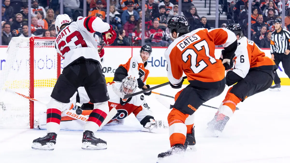 Bratt had three assists in another losing game