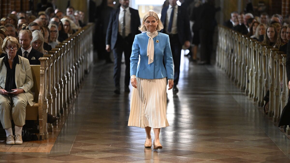 Party leaders take a break from Sweden’s government deadlock at Riksdag opening