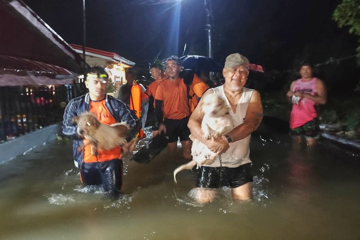 Philippines Storm Bualoi Forces 400,000 Evacuations