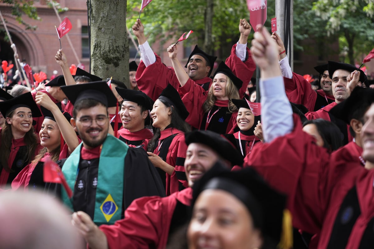 Judge Blocks Trump's Effort to Restrict Harvard's Foreign Admissions